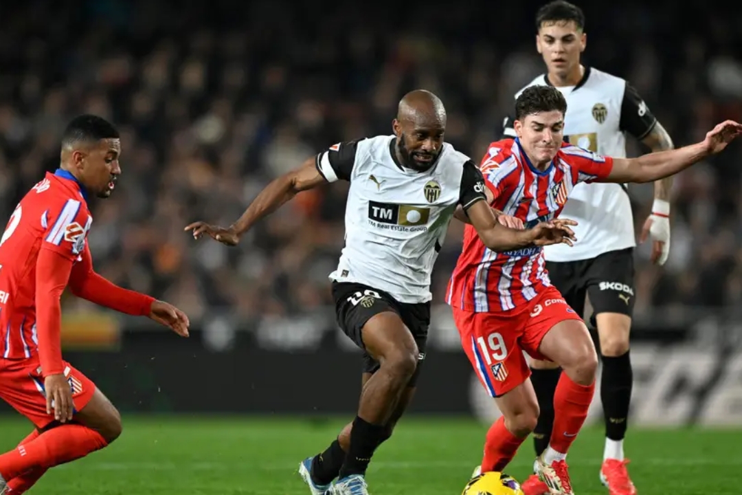 西甲豪门球队连败，球迷心急如焚