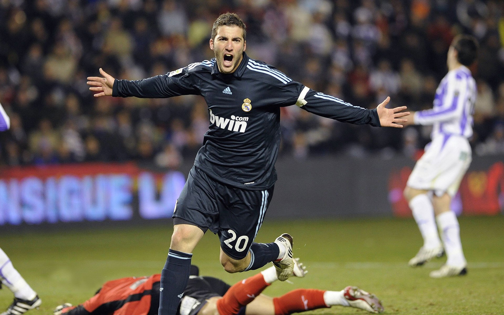 哥斯达黎加冲垮马里背后,基耶萨在焦点战中证明自己的价值