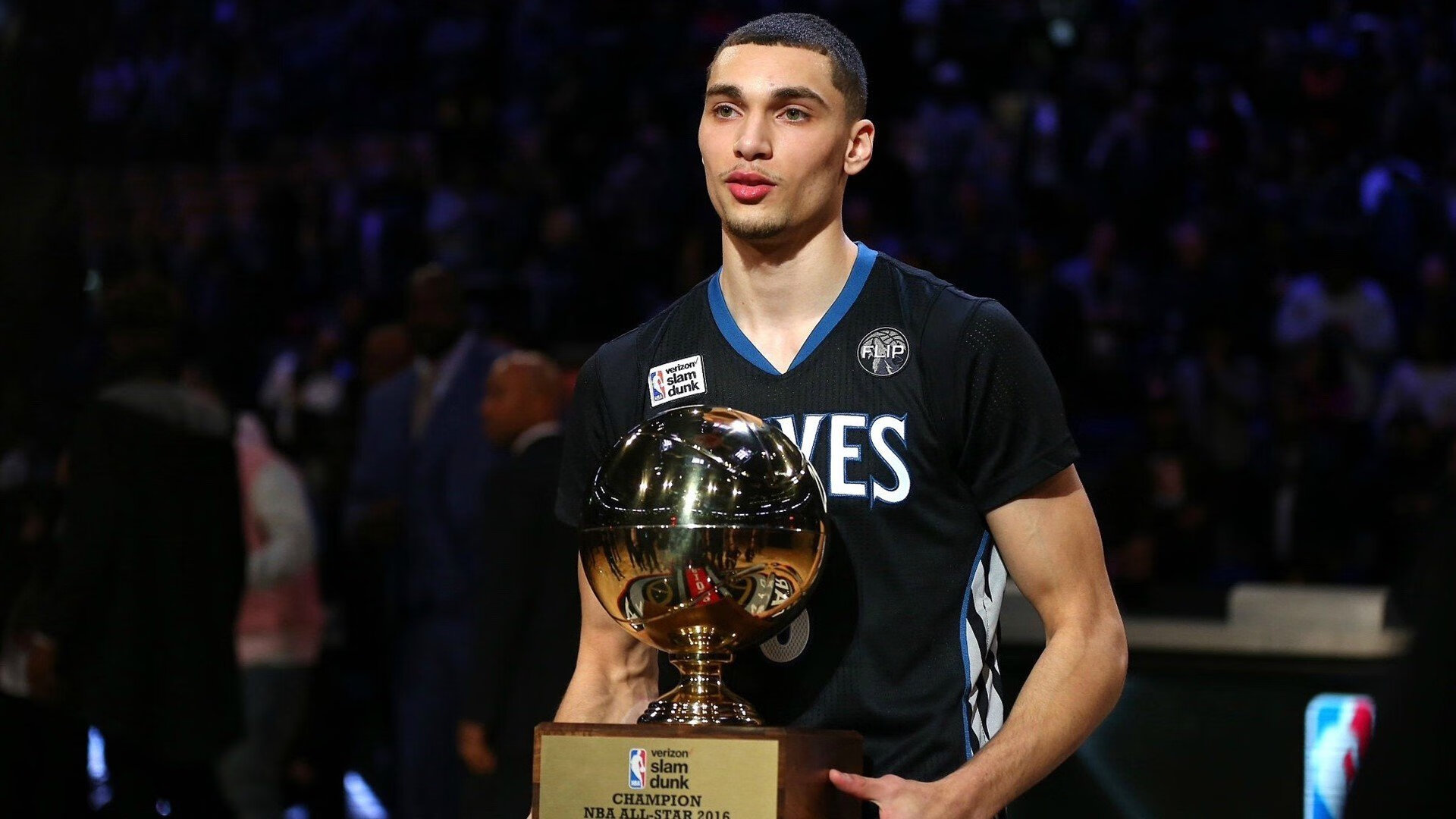 掘金主场力克步行者，小贾伦·杰克逊刷新封盖纪录