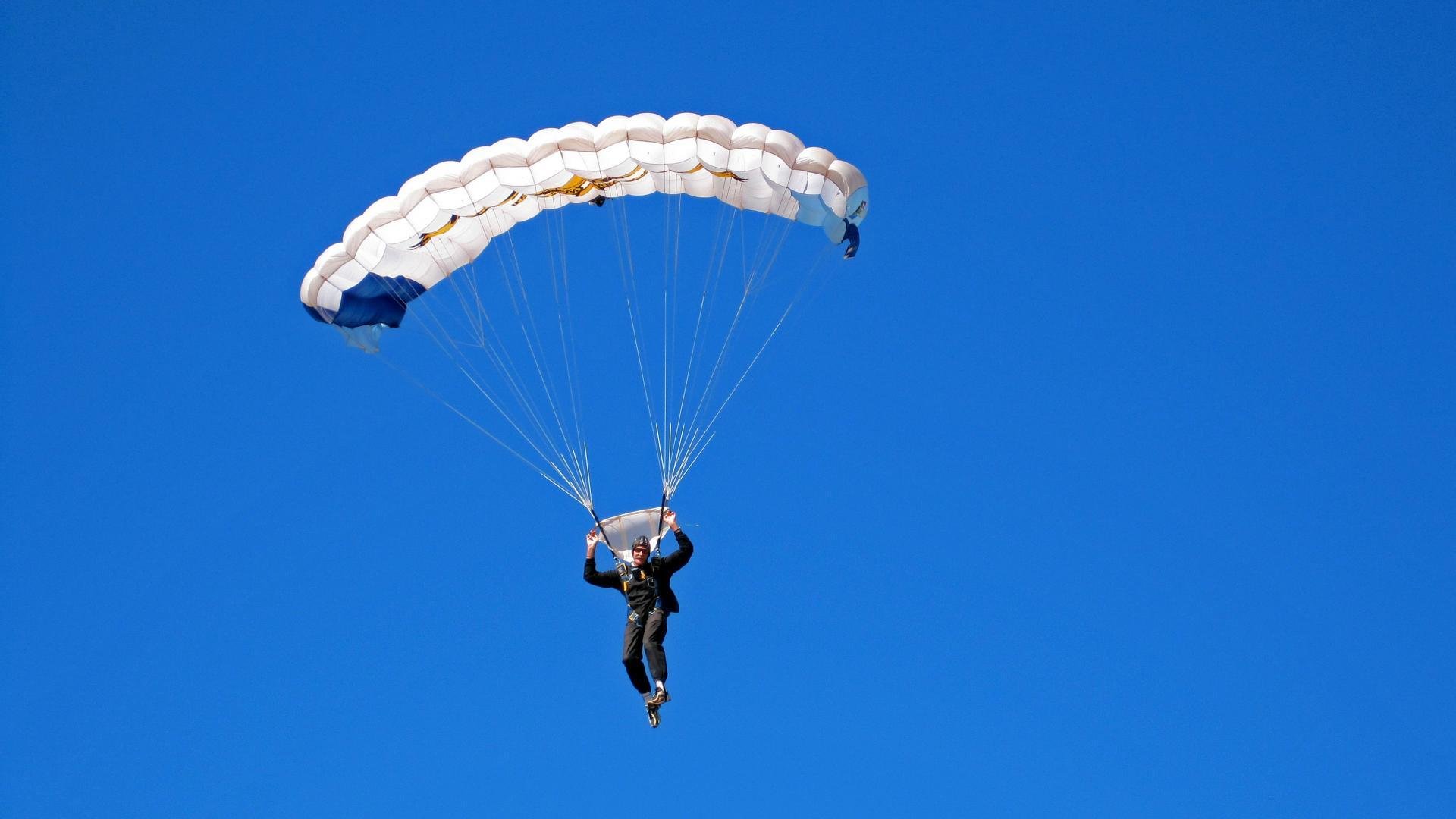 年度焦点之战，三狮军团绝境翻盘，英格兰逆转塞内加尔挺进八强